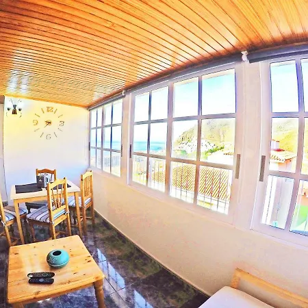 Nue Penthouse With Mountains And Sea Views